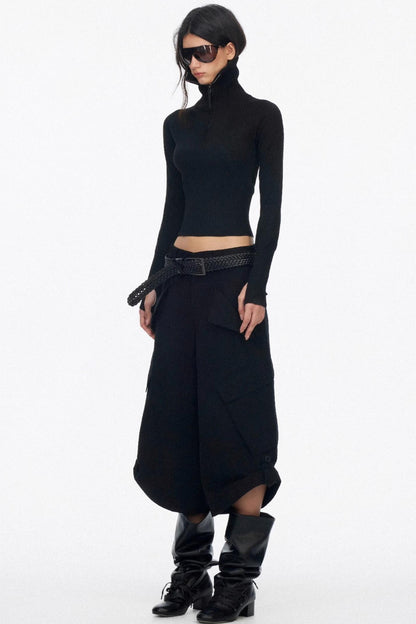 Half-Turtleneck Zip-Up Knitted Design Top