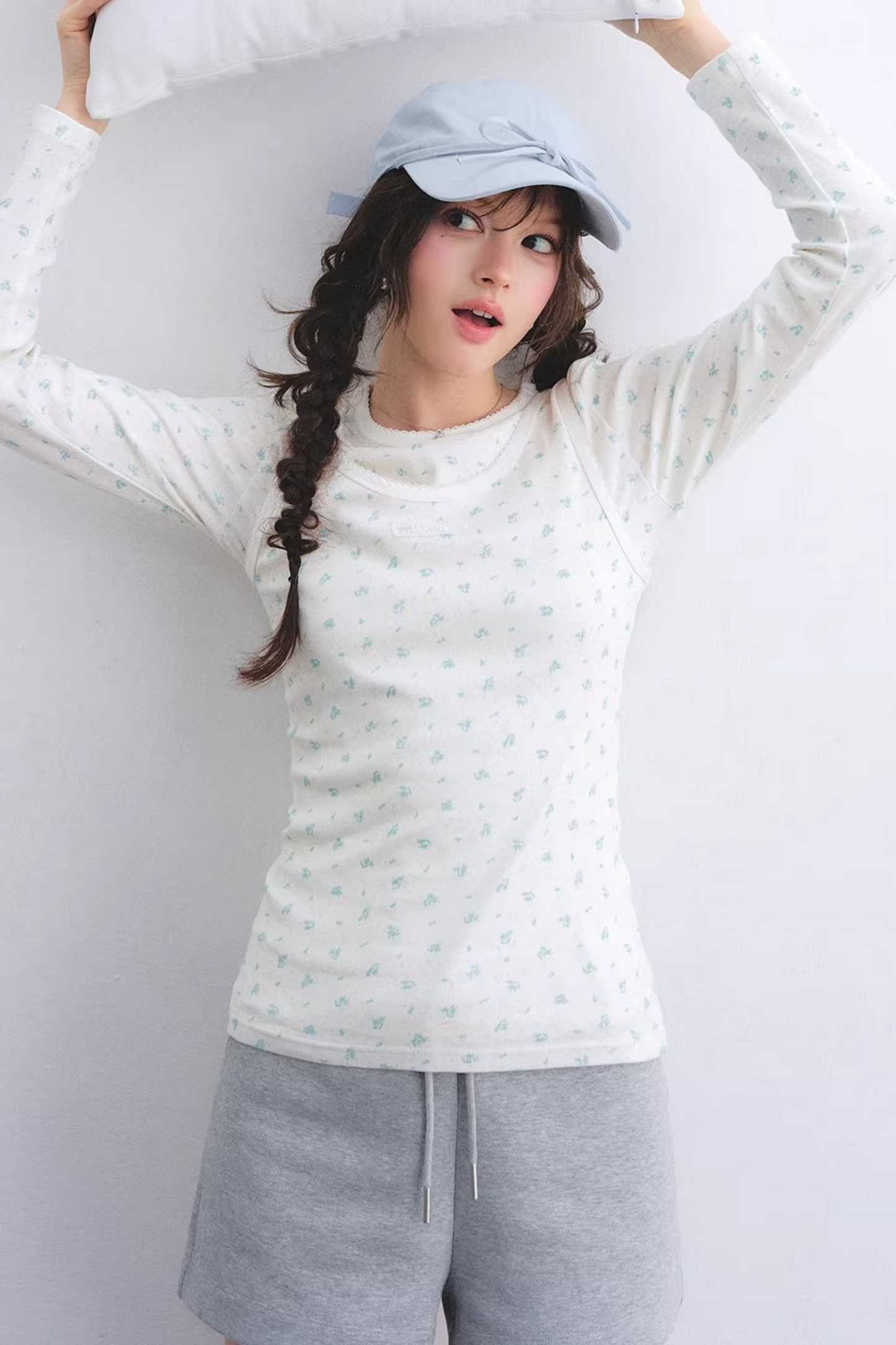 Floral Curved-Edge Vest Set