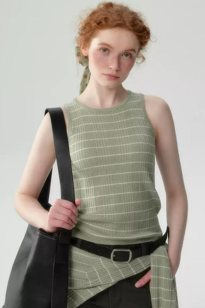 Set top cardigan in lana color muschio chiaro
