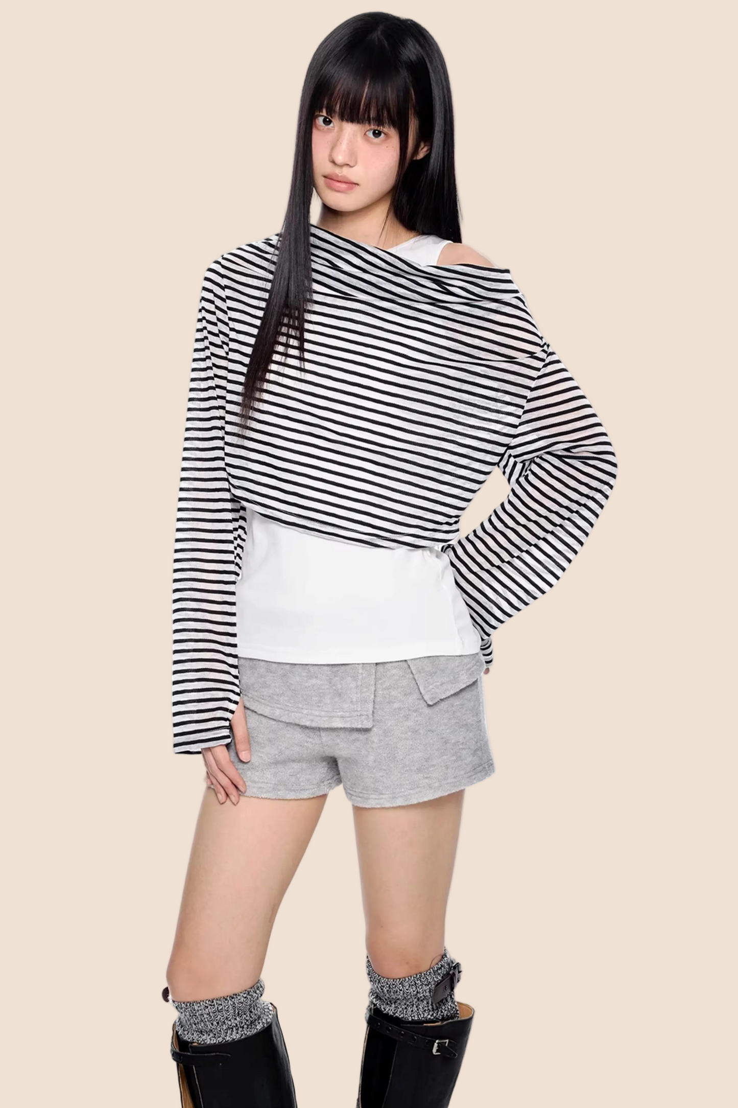 Gestreifte asymmetrische leichte Bluse