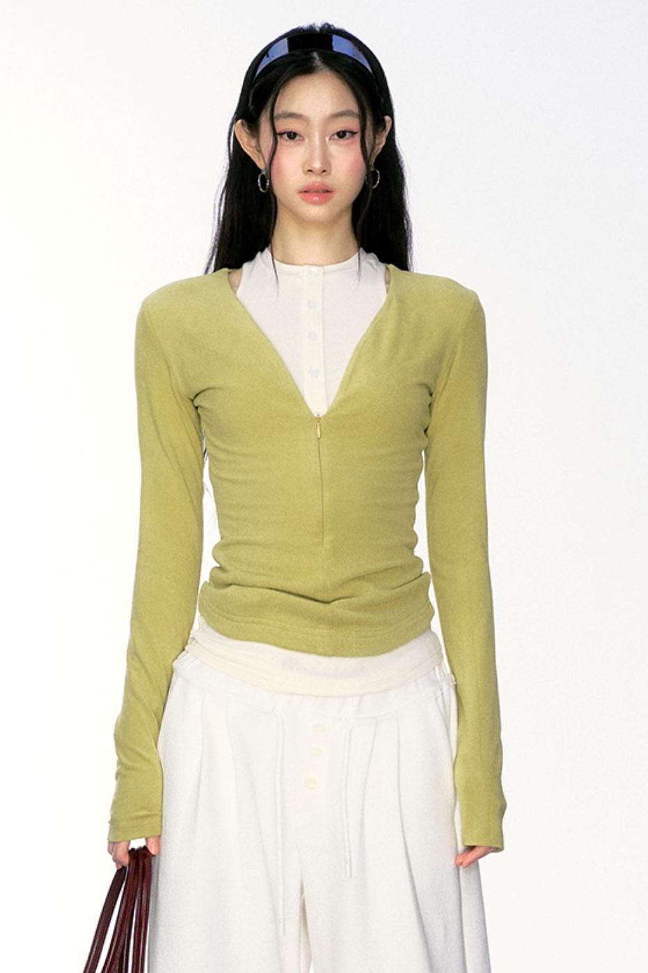 Double-Layered Contrast Long-Sleeve T-Shirt