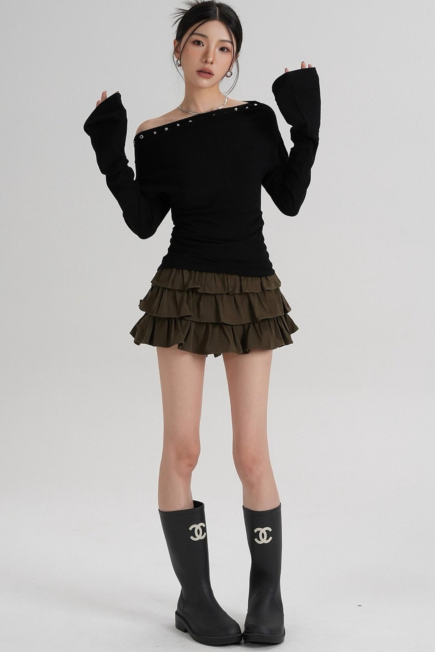 Niche Rivet Long-Sleeved T-Shirt