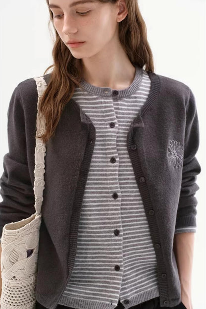 Gray Tone Embroidery Cardigan