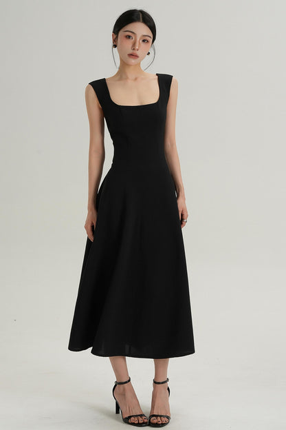 Black Sleeveless Dress