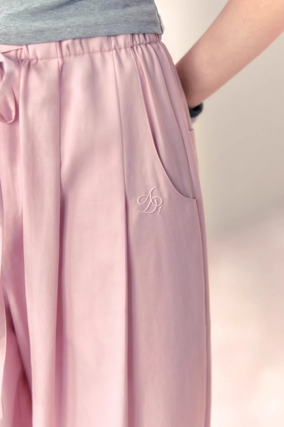 Airy Pleated Balloon Pants