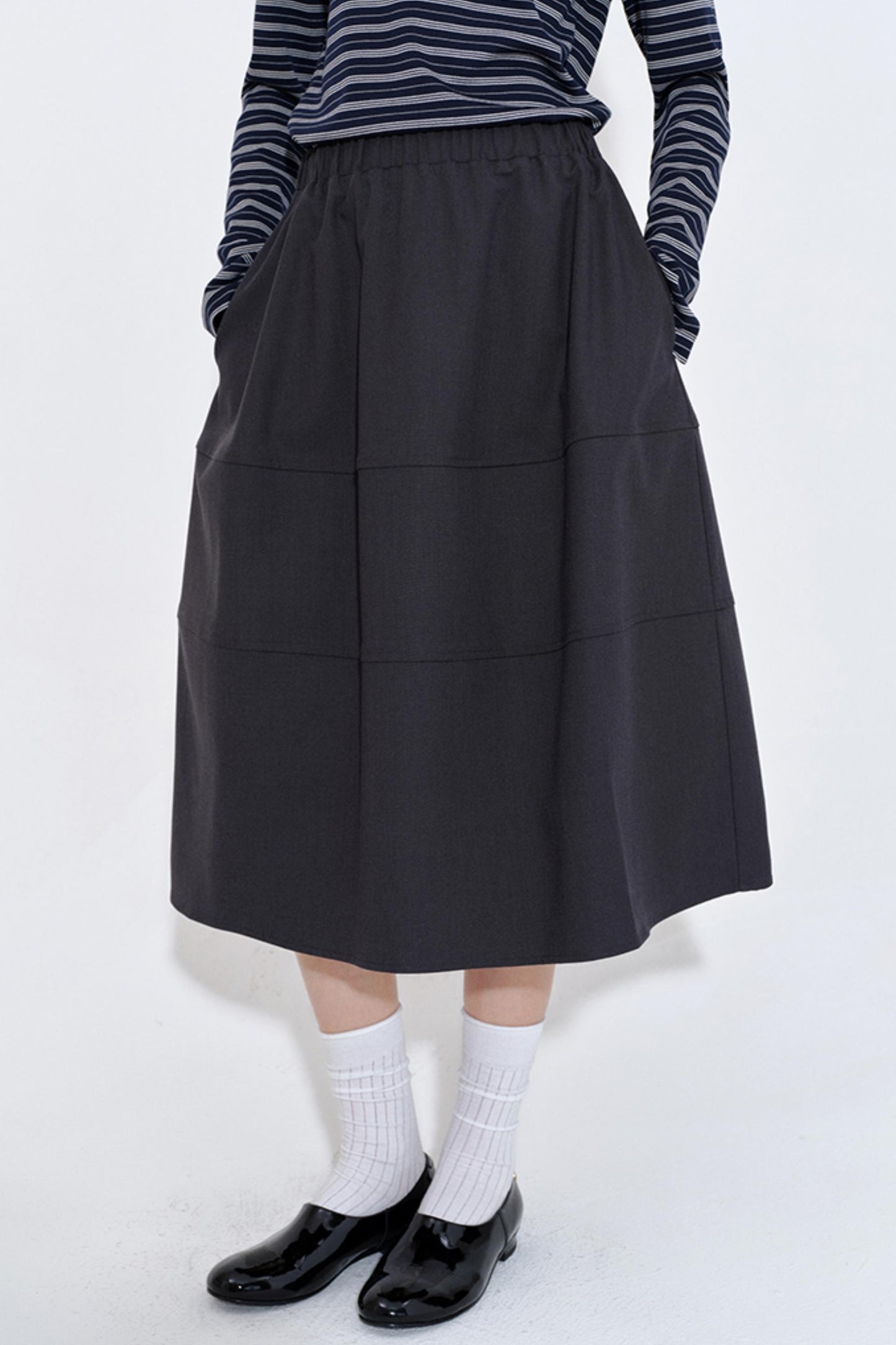 Versatile Airy Silhouette Elastic Waist Skirt