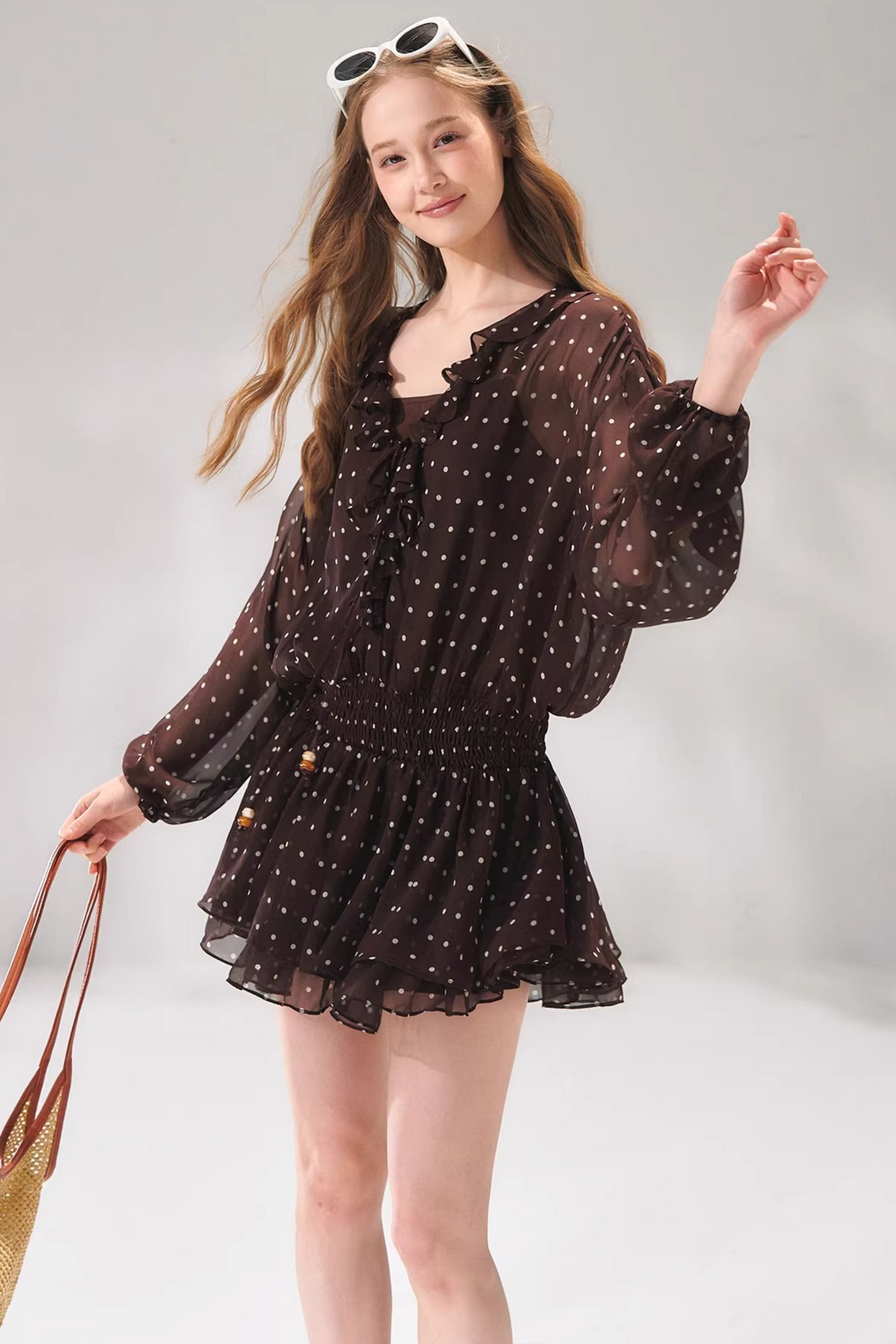 Ensemble robe en mousseline à volants et perles