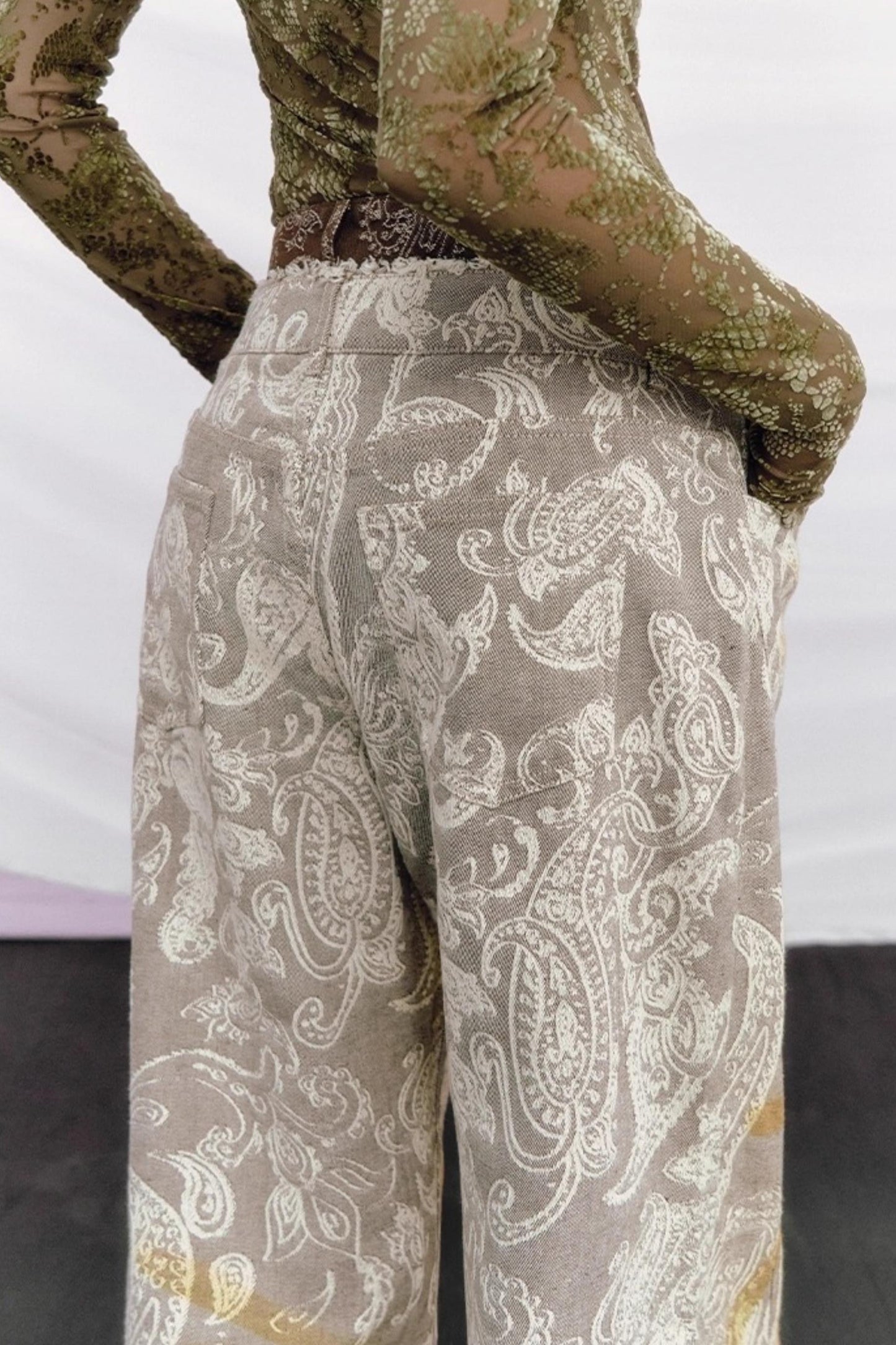 Tipsy Baroque Washed Jeans