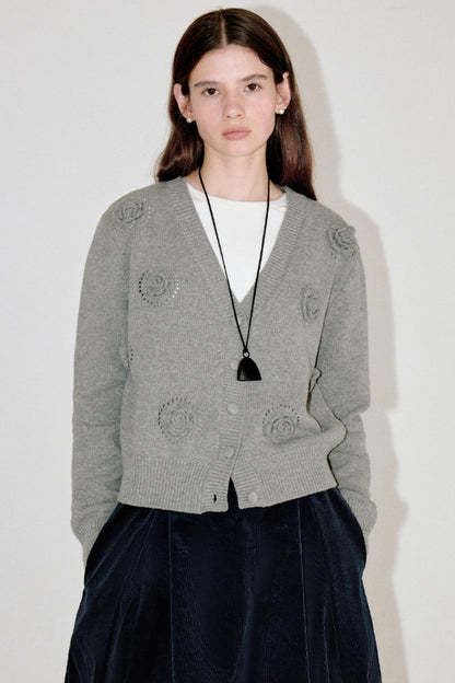 Age-Reducing Floral Knit Top