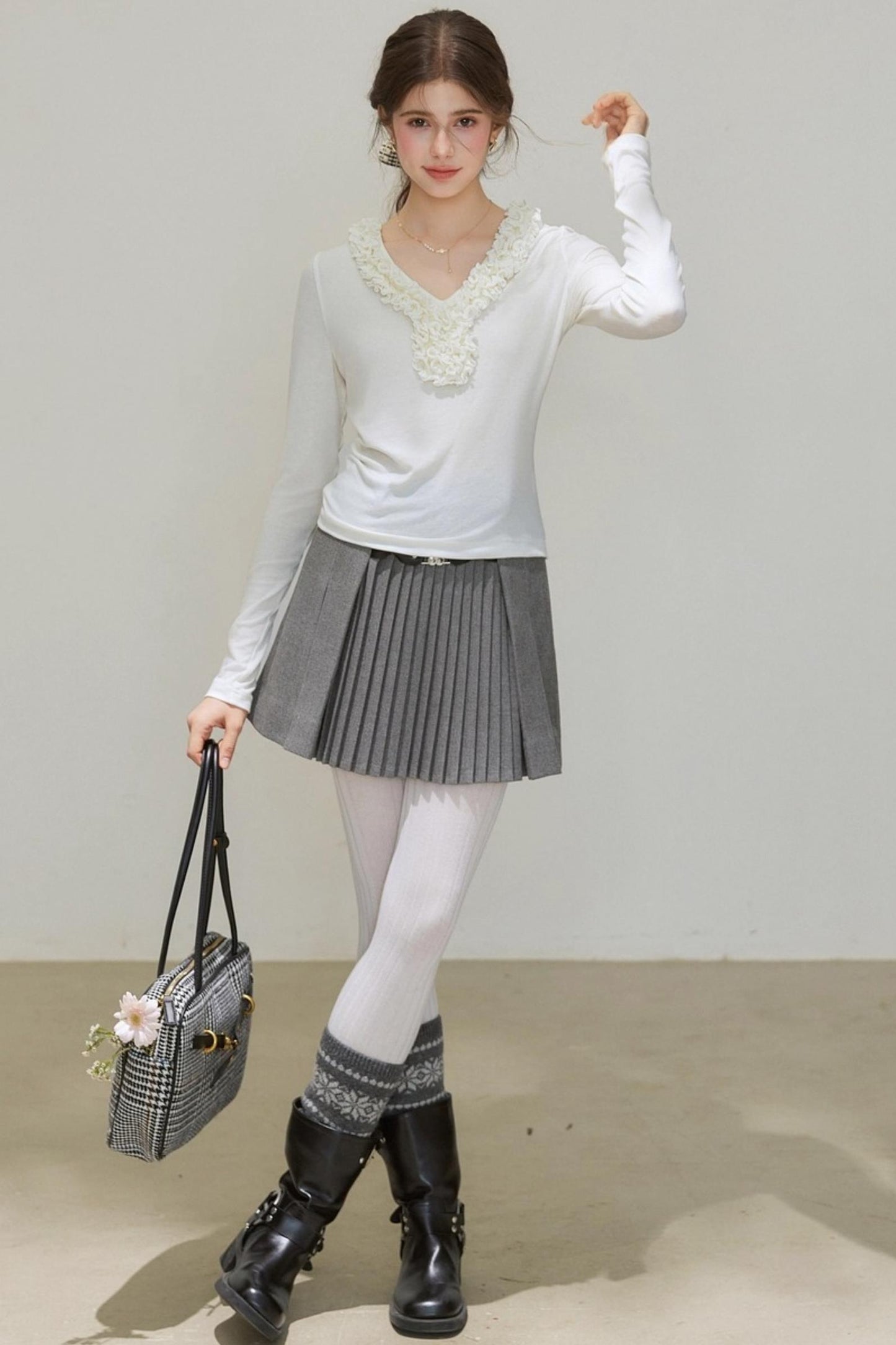 V-Neck Long-Sleeved Base Shirt