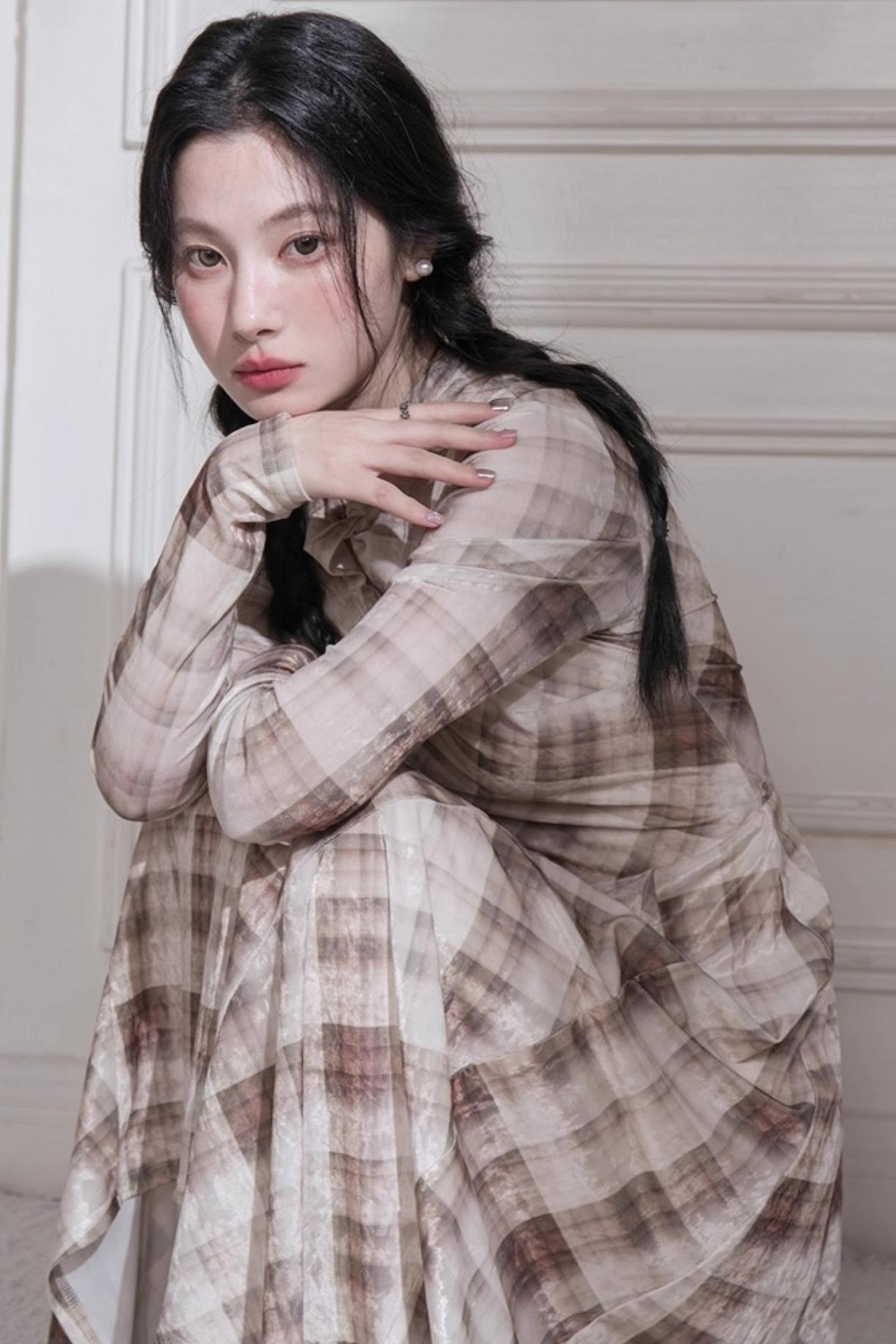 Plaid Light Shadow Long Sleeve Dress