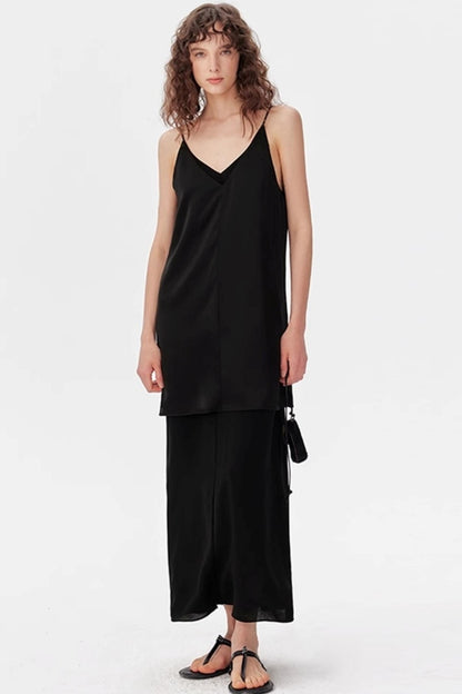 Chic V-Neck Maxi Dress