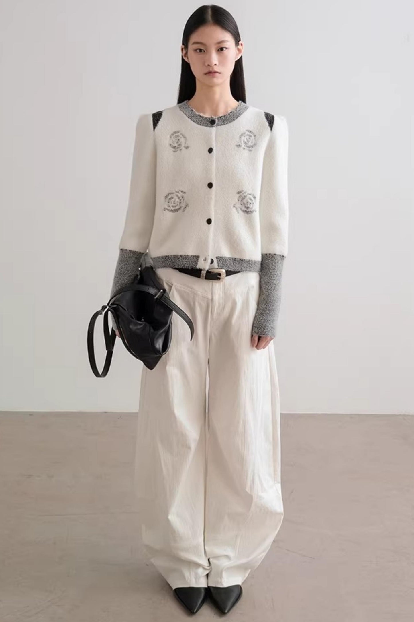 Scattered Roses Jacquard Cardigan