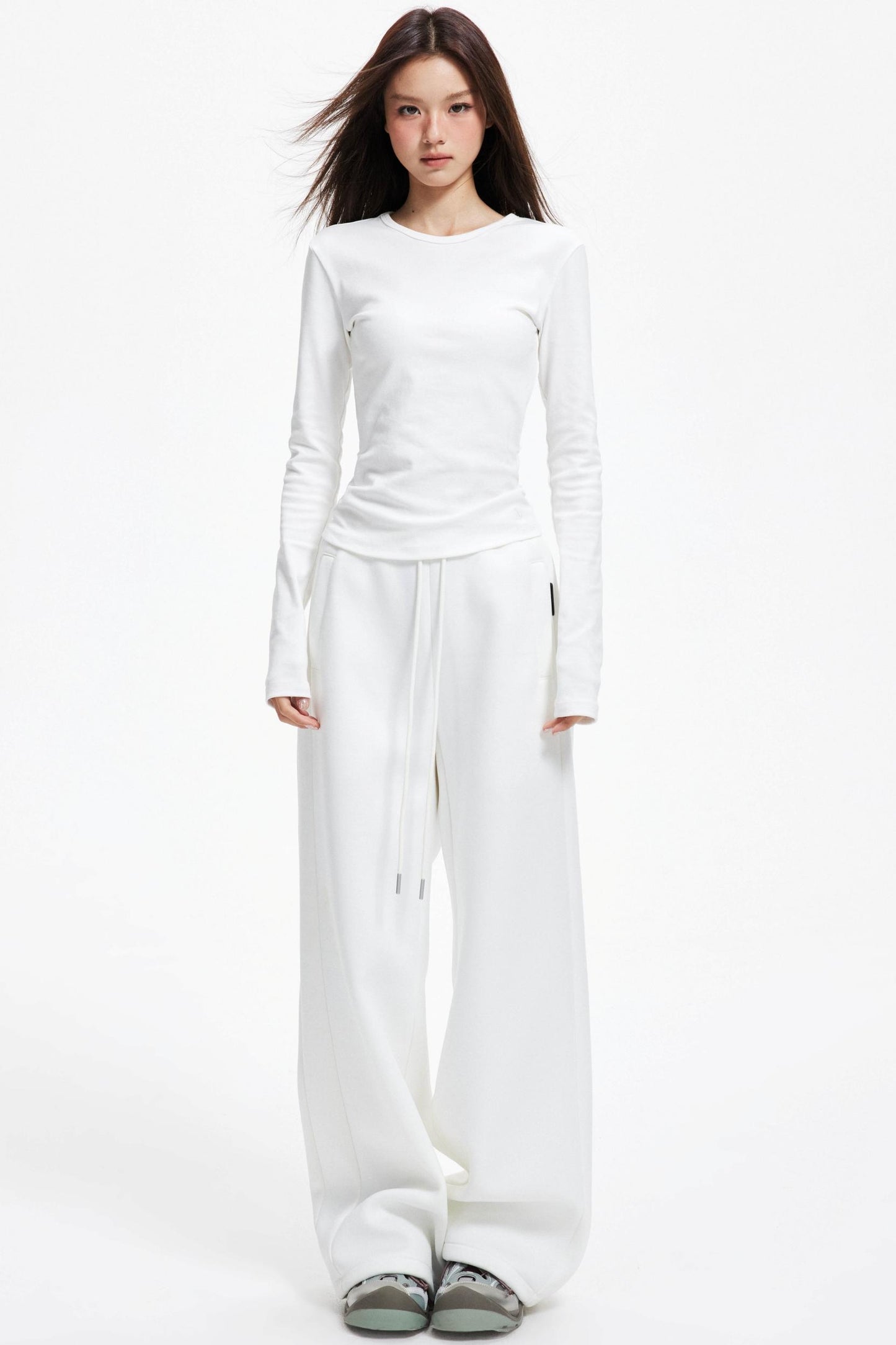 Slim Round Neck Long Sleeve Knitwear