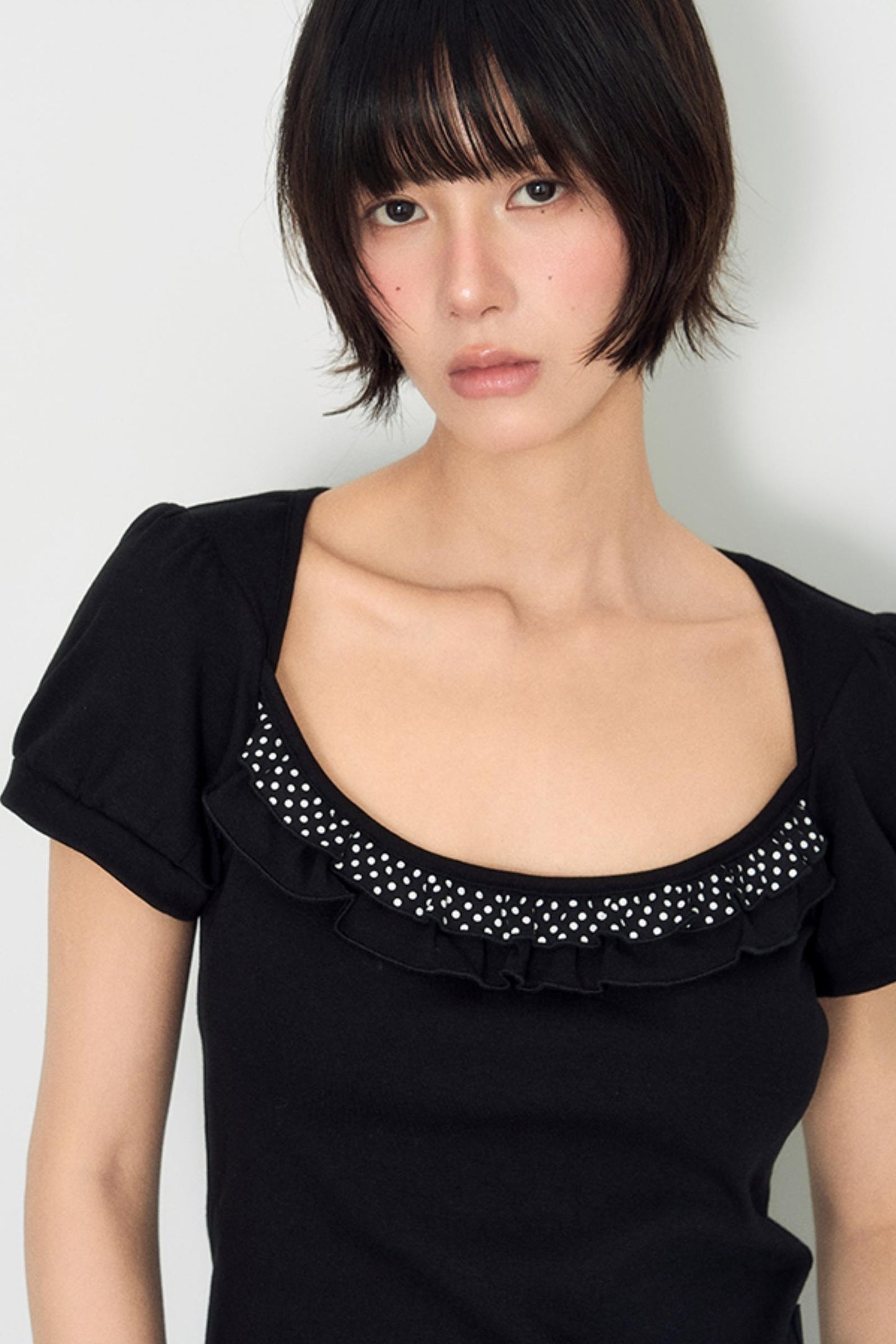 Nap Sweet Lace Tie Slim Top