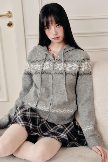 Vintage Hooded Slim Sweater