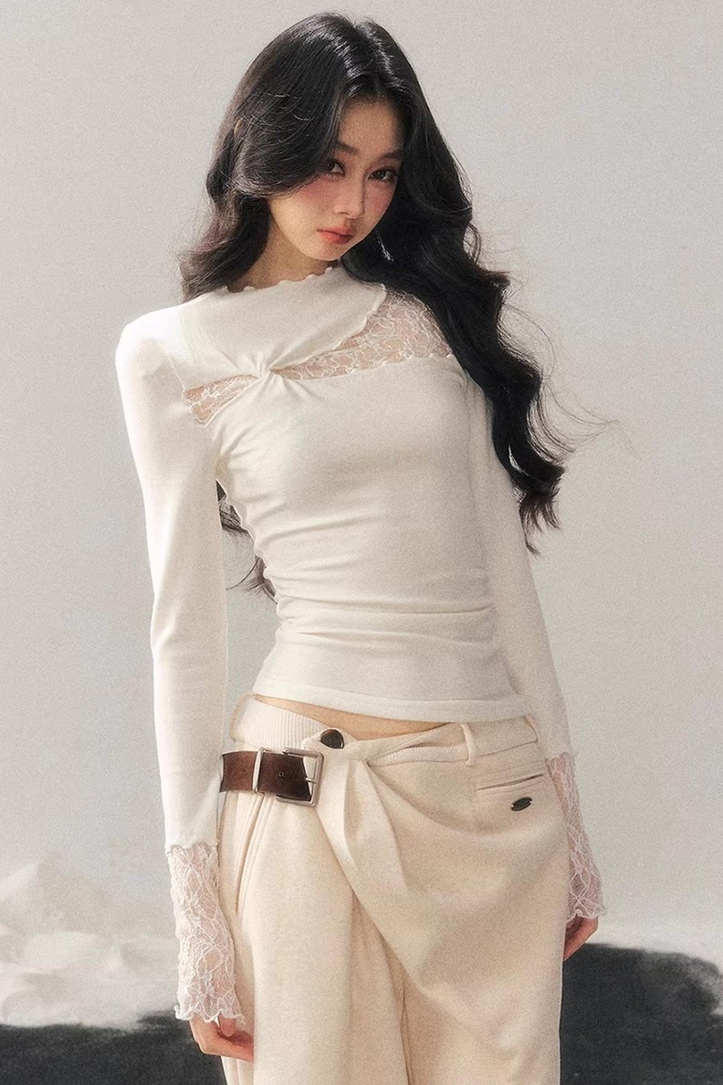 Lace Hollow-Out Slimming Top