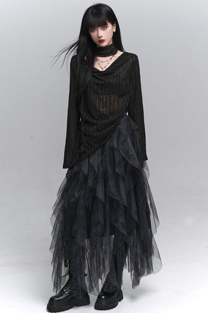 Swing-Necked Long-Sleeved Top