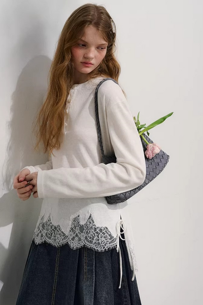 Swaying Silhouette Lace Top