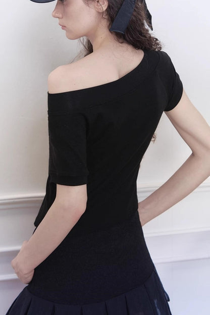 Yuan V-Neck Ribbed Top