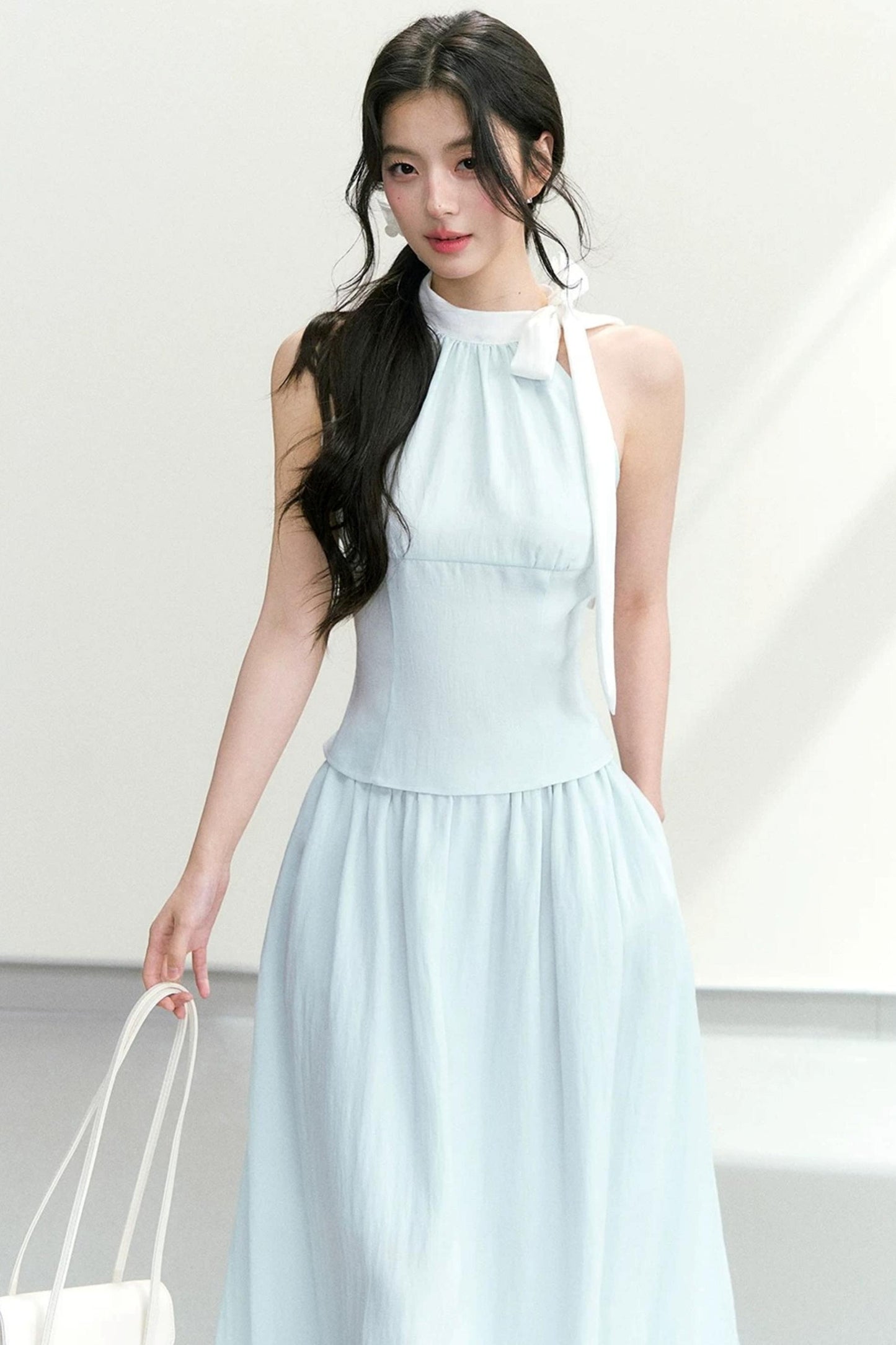 Conjunto de traje elegante con cuello halter