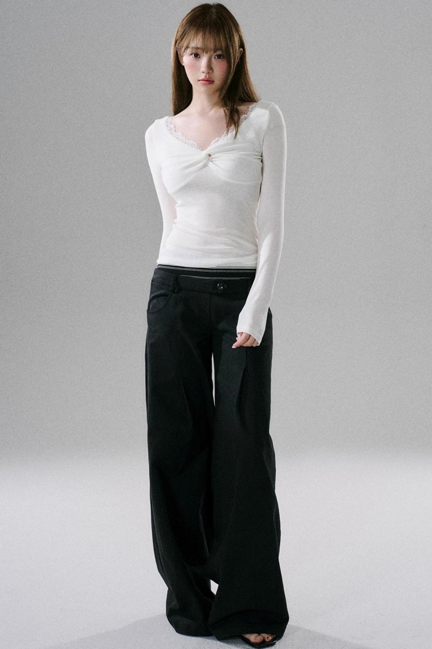 Stretch Lace Slim Fit Base Top