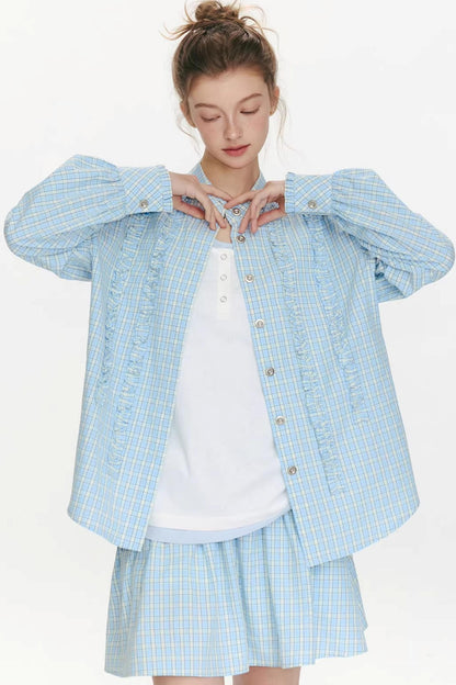 Gewebtes, geschwungenes Rüschenhemd