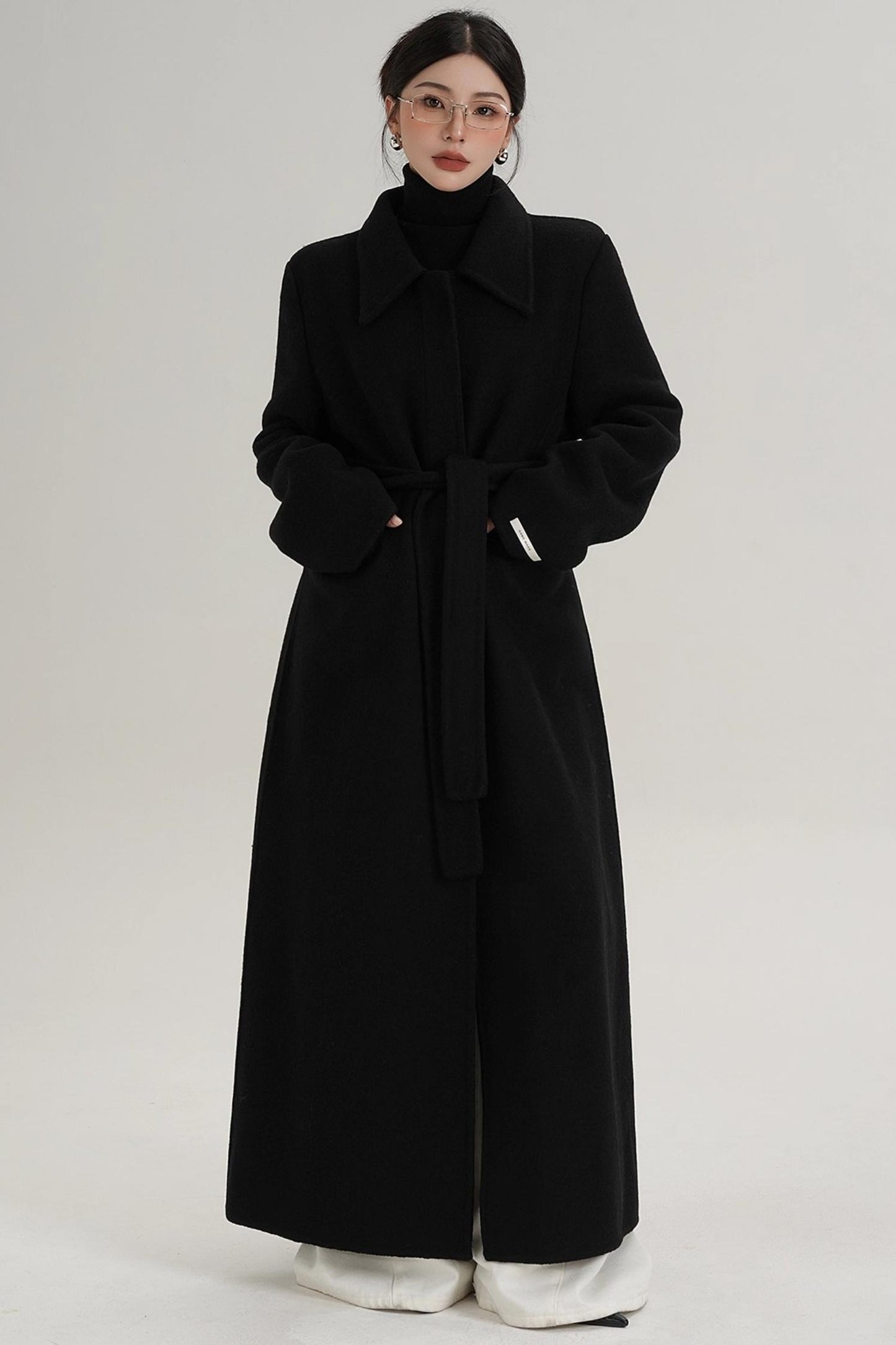 Elegant Extra-Long Wool Coat