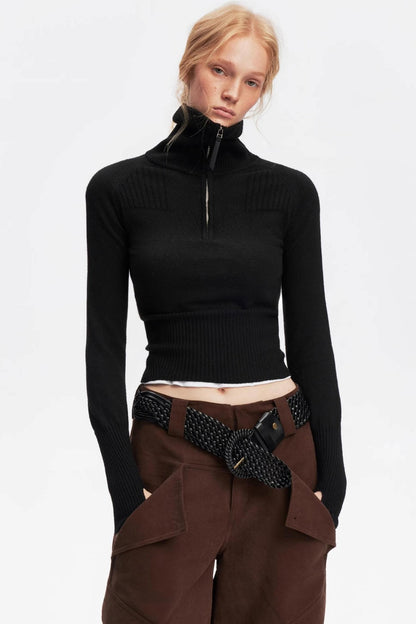 Half-Turtleneck Zip-Up Knitted Design Top