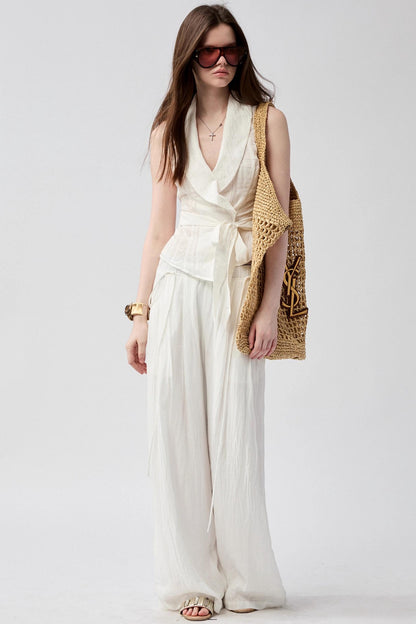 Smooth Line White Pants