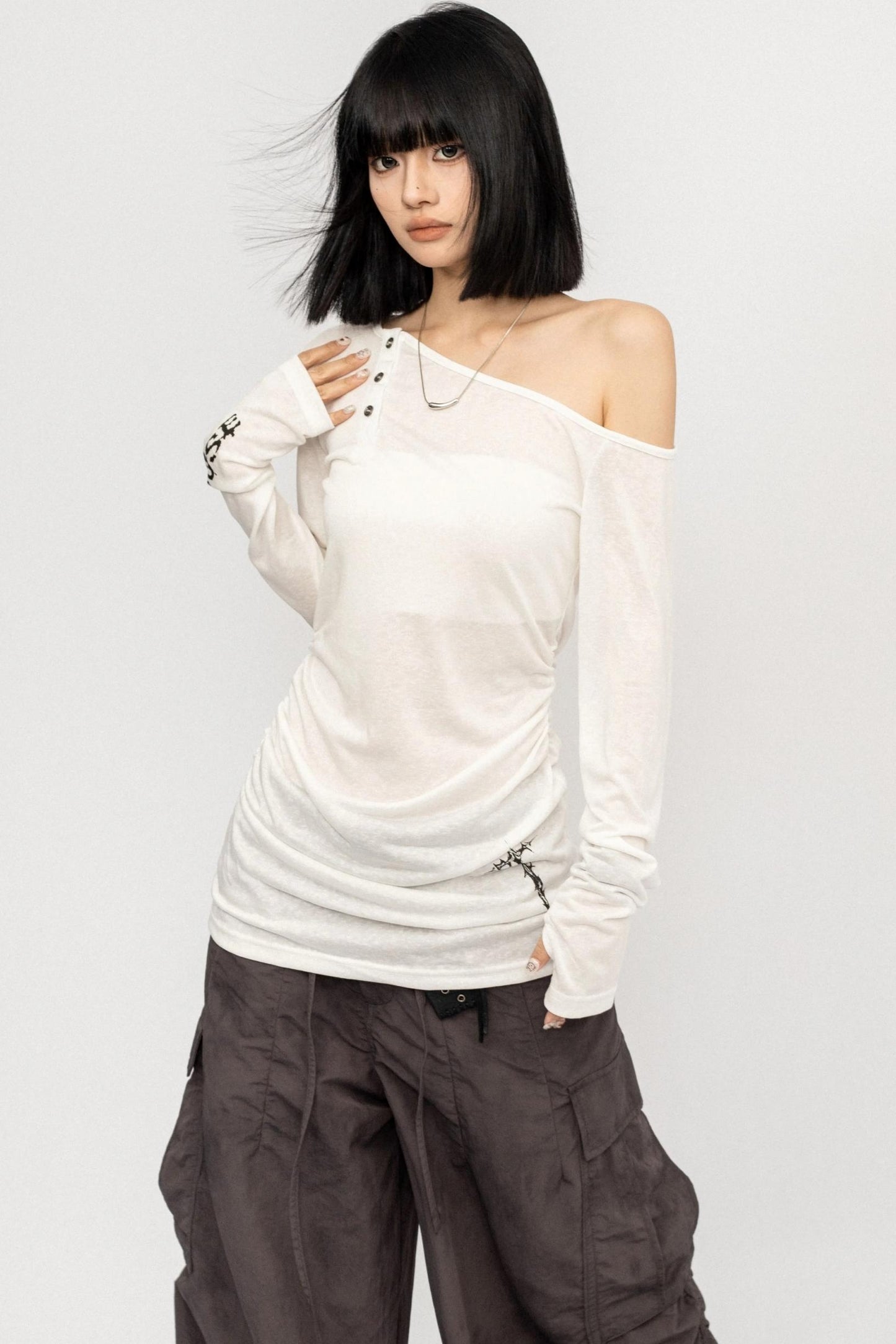 Lightweight Slanted Shoulder Base Top