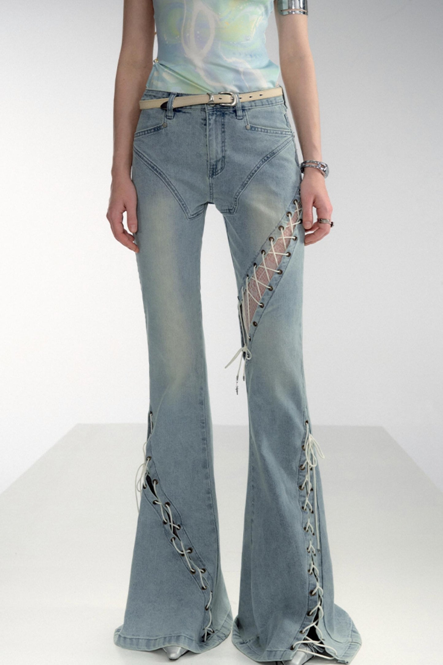 Smoky Washed Rope Flared Jeans