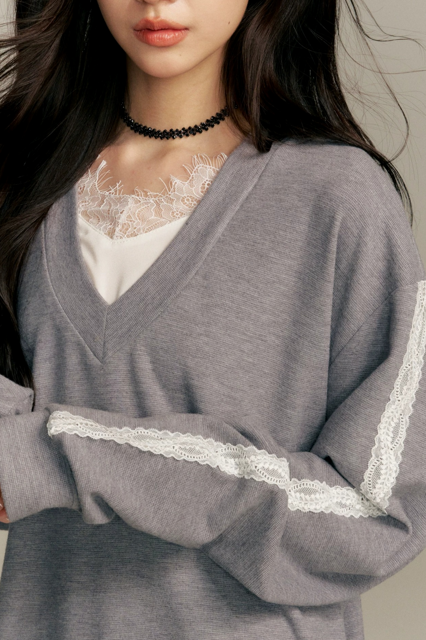 Asymmetric Hem V-Neck Sweatshirt