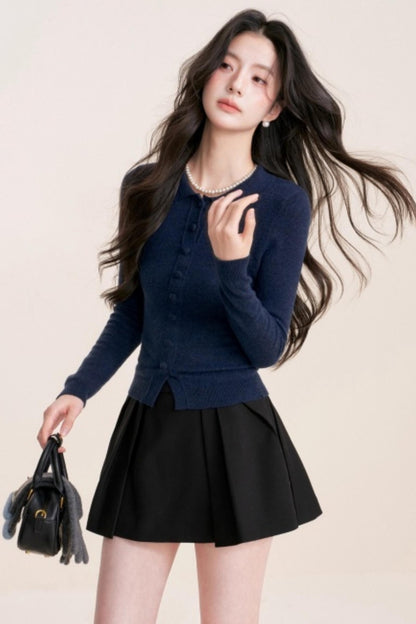 Contrast Embroidery Knit Cardigan