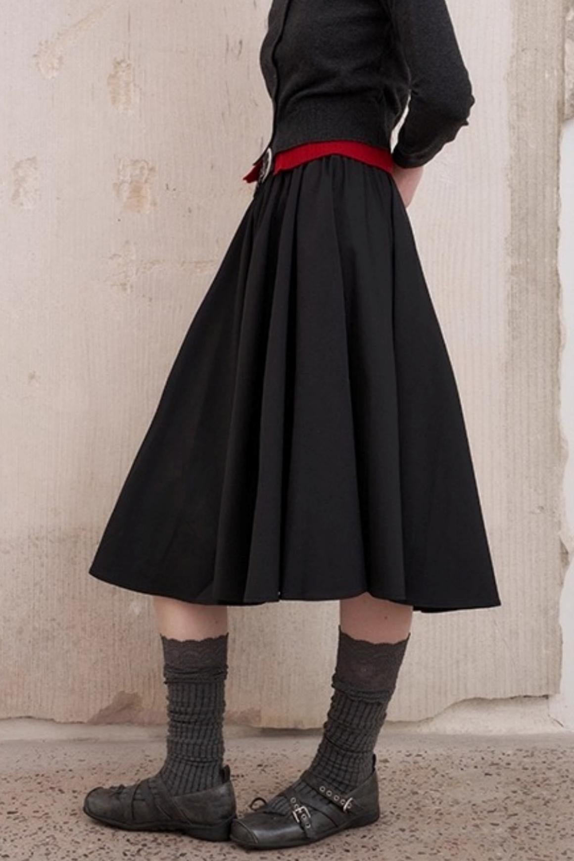 Three-Dimensional Pleated Skirt