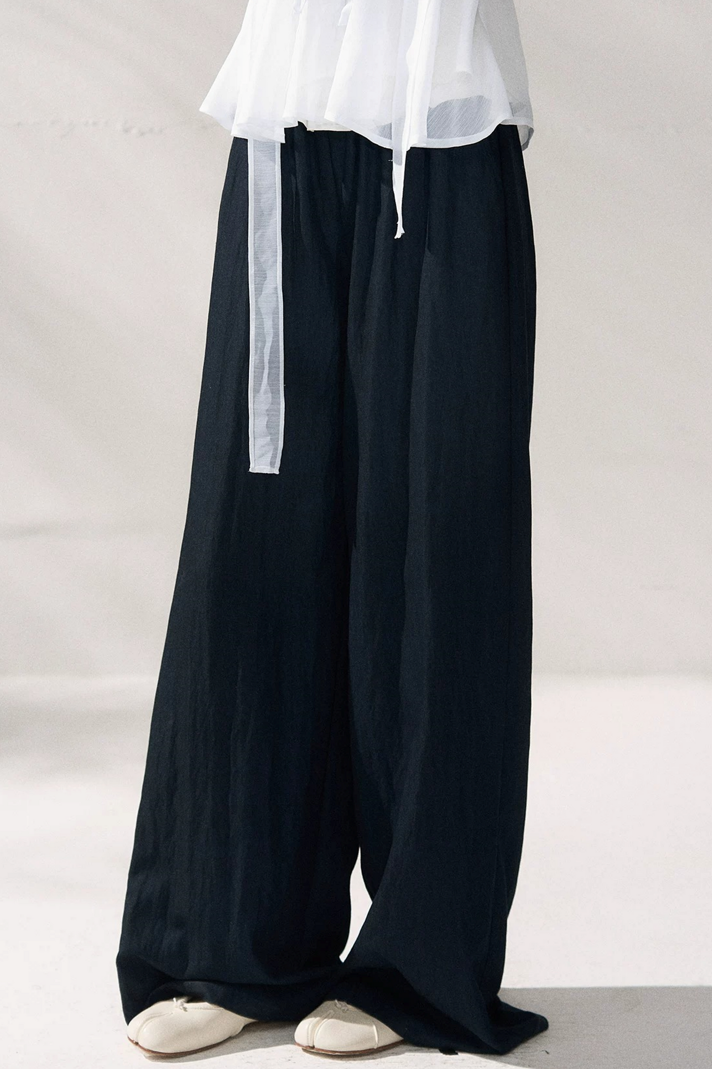 Pantaloni casual ampi a vita alta