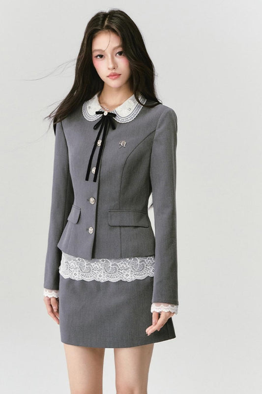 Intellectual Twist Three-Piece Set-Up