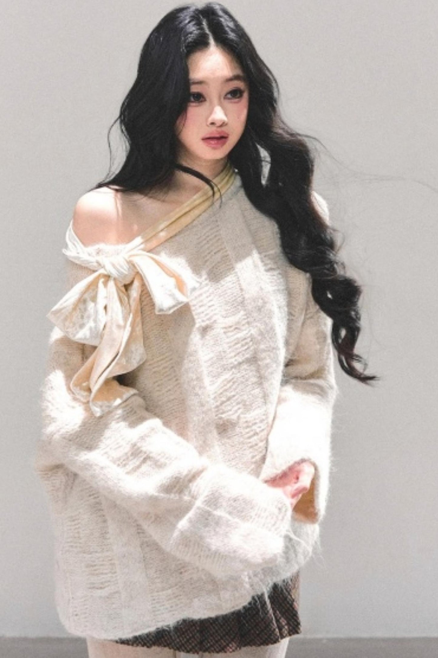 Sweet Bow-Knot Off-Shoulder Sweater