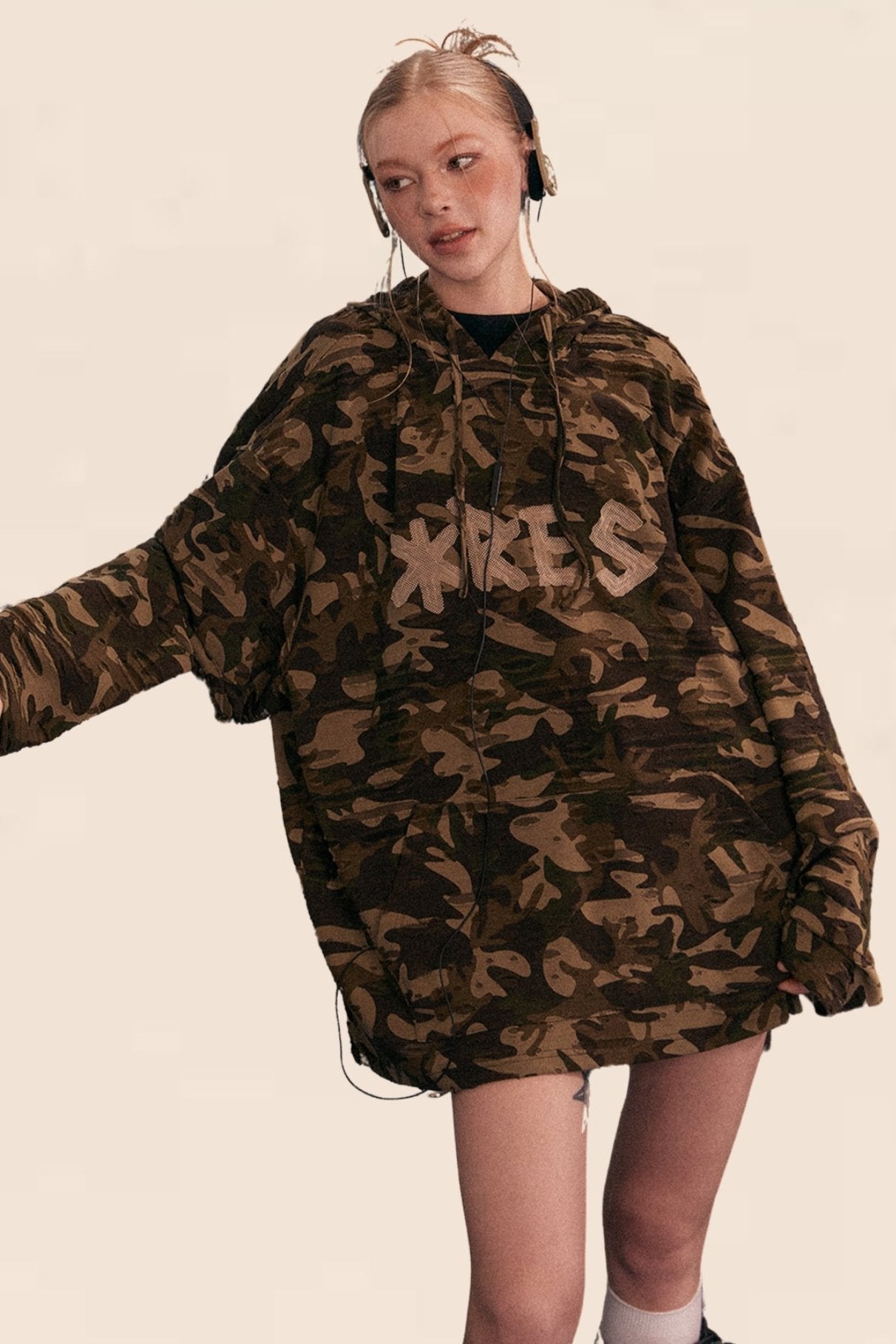 LONG SLEEVE CAMOUFLAGE HOODIE