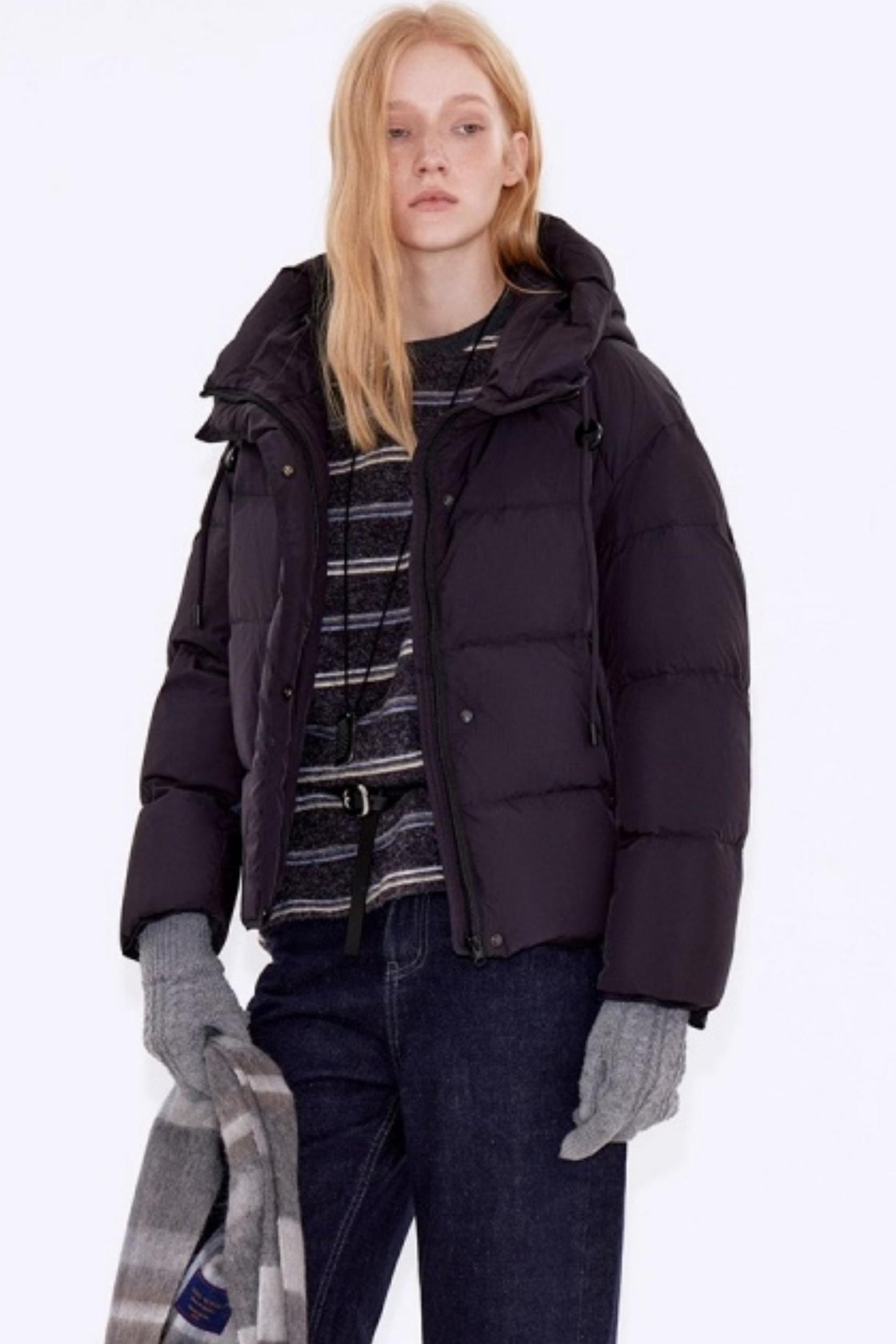Lightweight Hooded Down Jacket