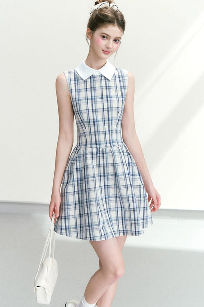 Abito elegante a quadri blu