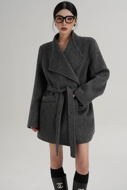 Elegant Wool Bathrobe Coat