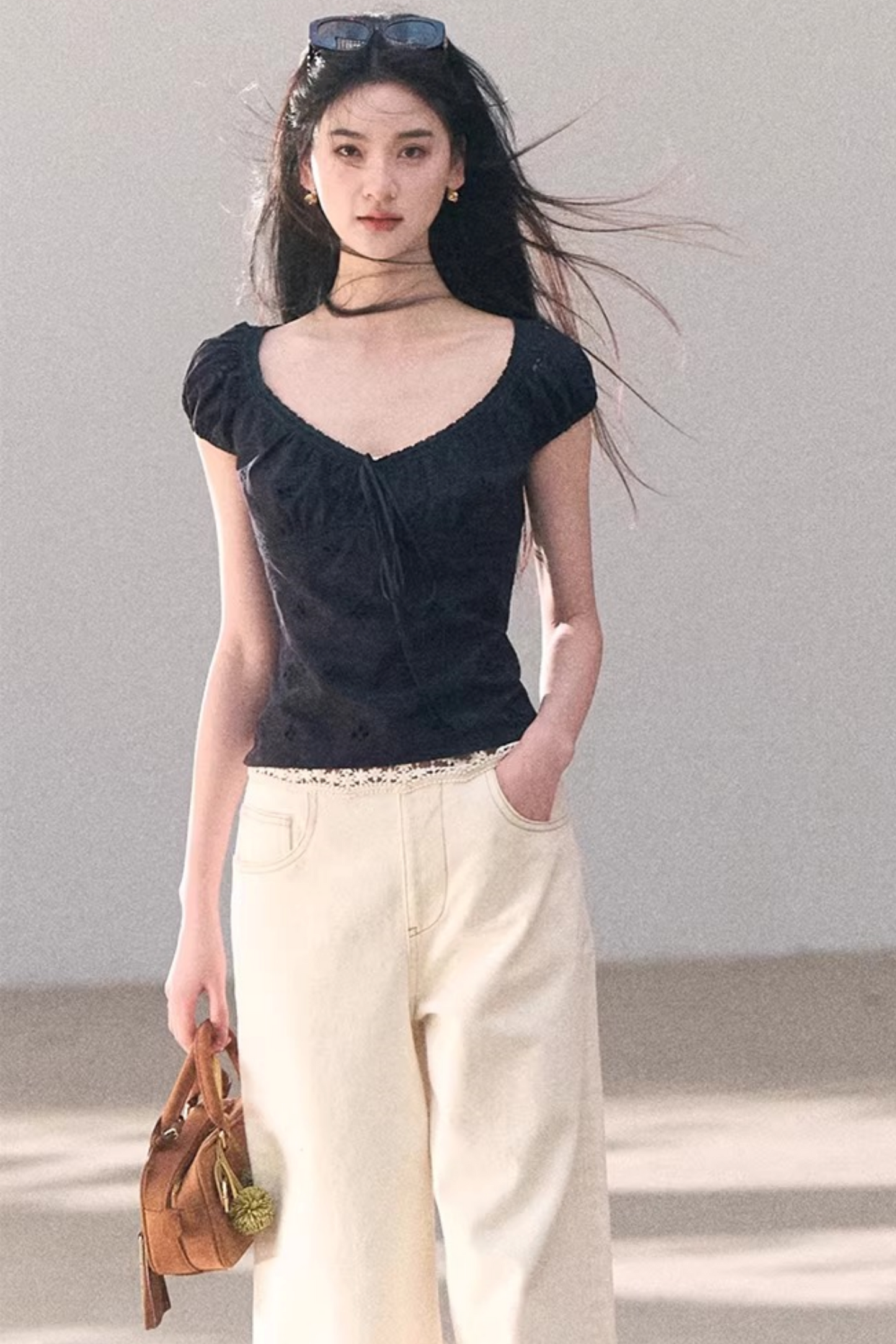 Embroidered Lace Puff Sleeve Top