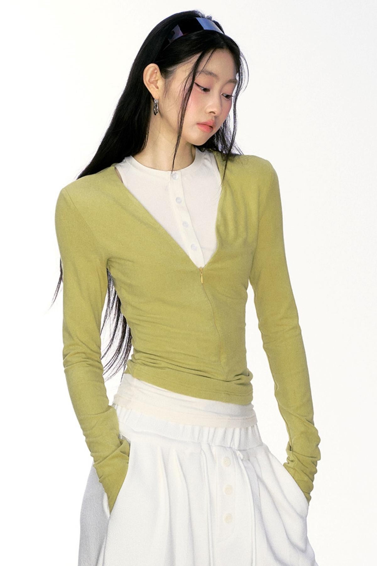 Double-Layered Contrast Long-Sleeve T-Shirt