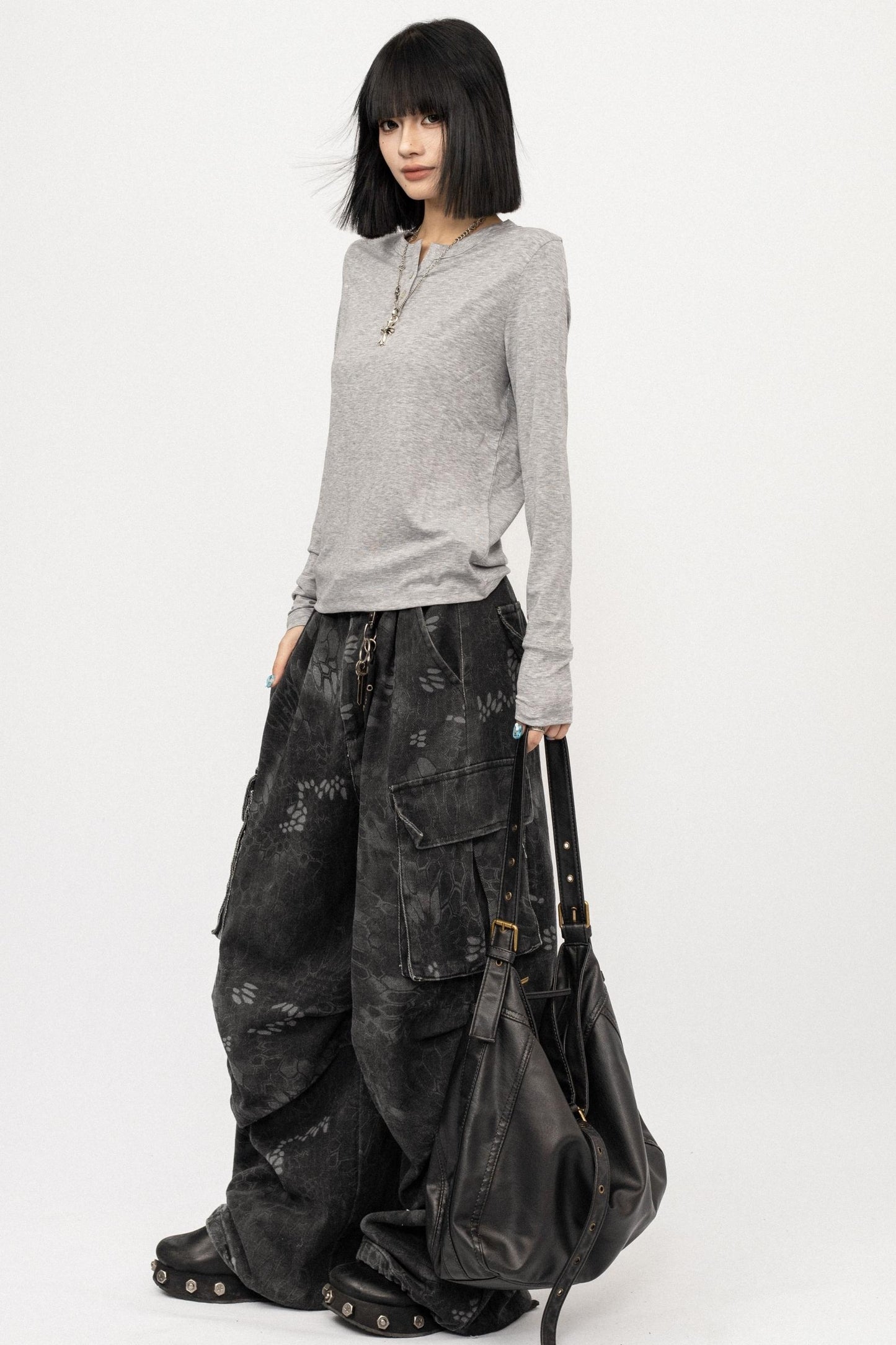 Autumn Black Shoulder Slim T-shirt