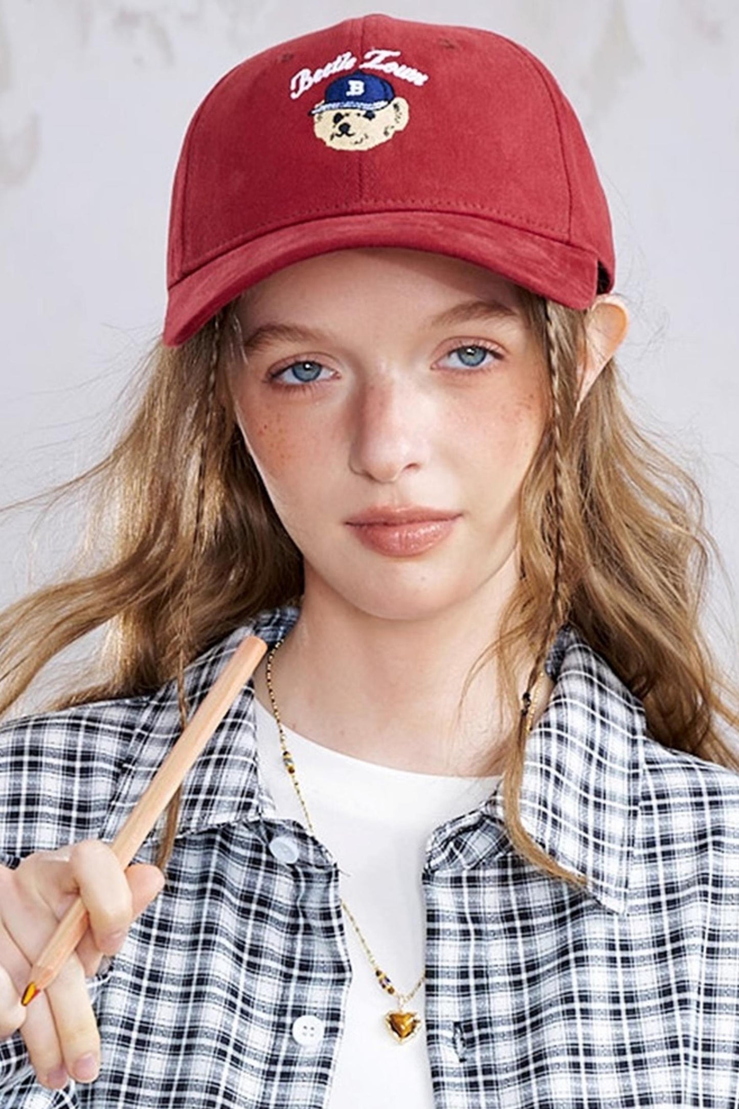 Bear Wide-Brim Baseball Cap