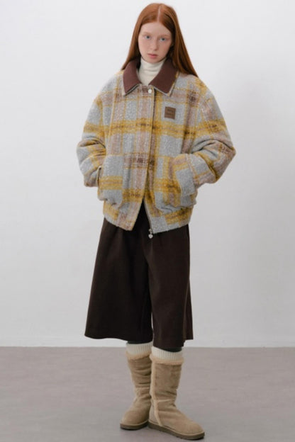 Woolen Pleated Cropped Pants