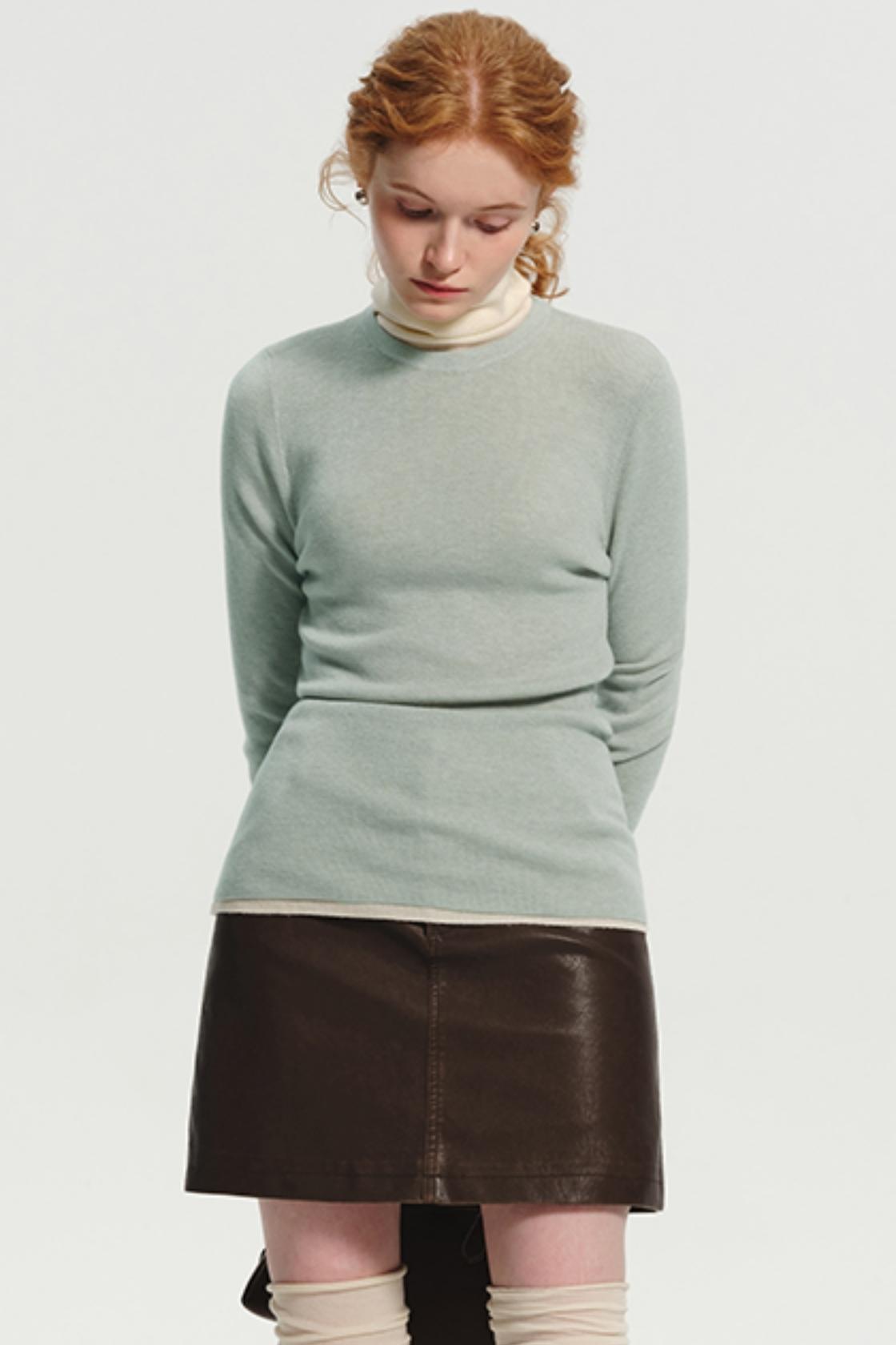 Women's Crew Neck Wool Knit Top