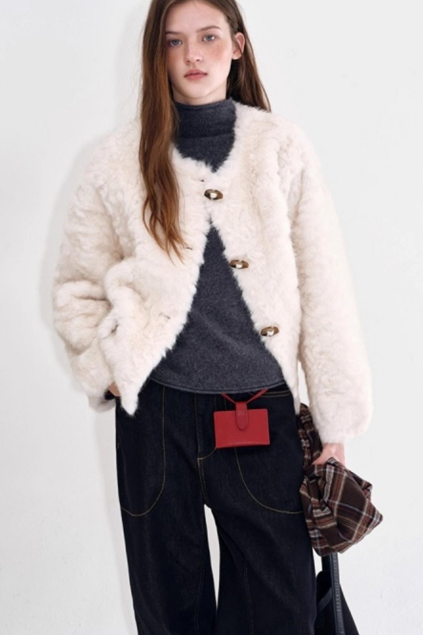 Cloud-Like Collarless Wool Coat