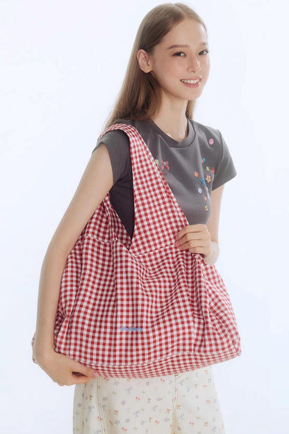 Vintage Strawberry Zipper Tote